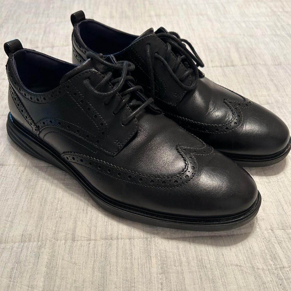 Cole Haan Zero Grand wingtip dress shoe. Size 11.
